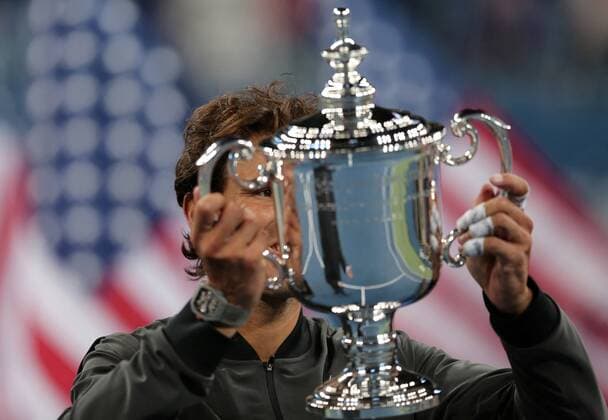 TENNIS - ATP, US Open 2013 NEW YORK CITY,NEW YORK,USA,09.SEP.13 - TENNIS - ATP Tennis Herren World Tour, US Open 2013, Grand Slam, Flushing Meadows, Finale, Siegerehrung. Bild zeigt Rafael Nadal (ESP). Keywords: Pokal, Trophaee. 