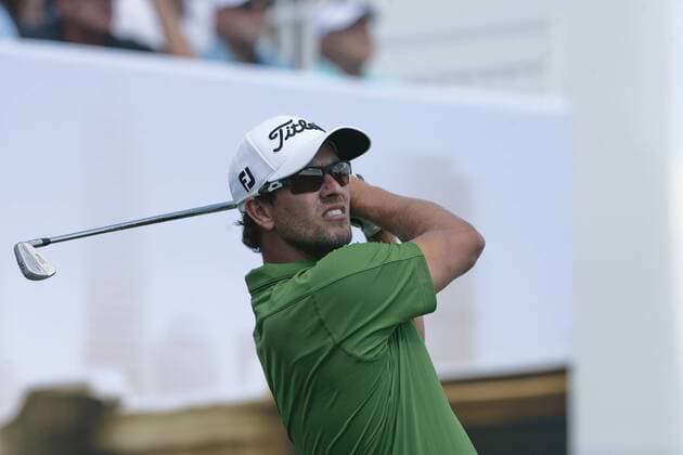 12 September 2013:Australia s Adam Scott tees off on the 17th hole during First Round action of The BMW Championship at Conway Farms Golf Club in Lake Forest, Illinois. GOLF: SEP 12 PGA Golf Herren - BMW Championship - Round 01 Icon20417096 EDITORIAL USE ONLY