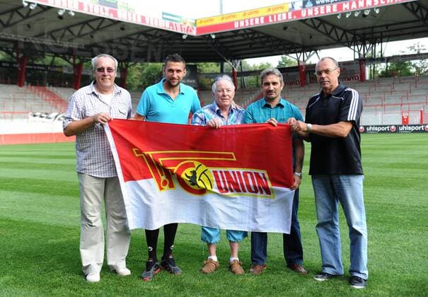 Fussball, Herren, 2. Bundesliga, Saison 2013 2014, 1. FC Union Berlin, Union-Legenden zu Besuch, v. l. Wolfgang Potti Matthies, Torsten Tusche Mattuschka (1. FC Union), Günter Jimmy Hoge, Lutz Meter Hendel, Joachim Bulle Sigusch, 05.09. 2013,