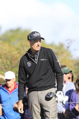 13 September 2013:Jim Furyk follows the flight of his tee shot during 2nd round action of the BMW Championship at Conway Farms Golf Club in Lake Forest, Illinois. GOLF: SEP 13 PGA Golf Herren - BMW Championship - Second Round Icon518130913045 EDITORIAL USE ONLY