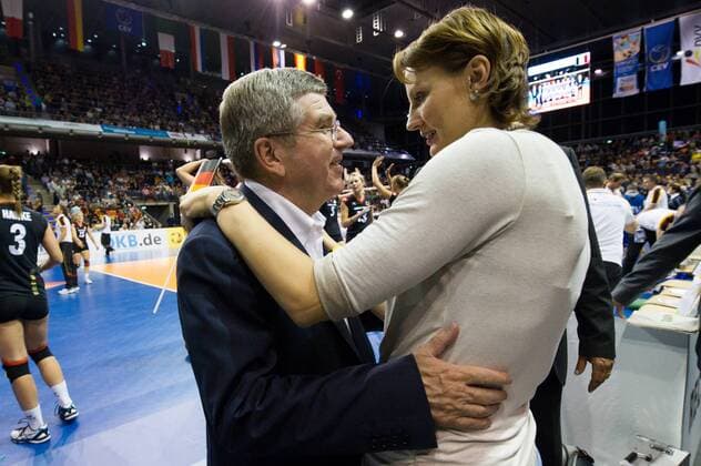 Volleyball, Europameisterschaft 2013, Halbfinale, Deutschland vs. Belgien 13.09.13, Max Schmeling Halle, Berlin Dr. Thomas Bach (Präsident Präsident Internationales Olympisches Kommittee IOC), Angelina Grün Gruen