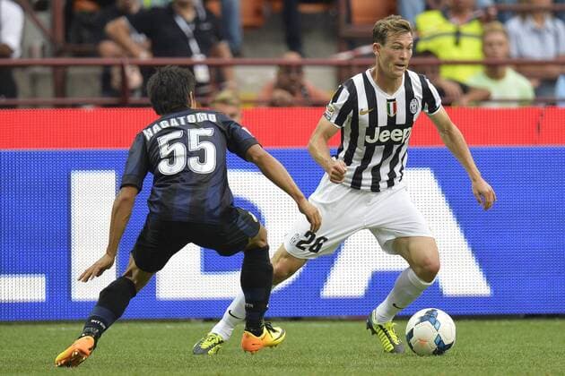 Yuto Nagatomo Inter, Stephan Lichtsteiner Juventus - Mailand 14-09-2013 Stadio Giuseppe Meazza, San Siro - Serie A Inter Mailand vs Juventus Turin andreaxstaccioli