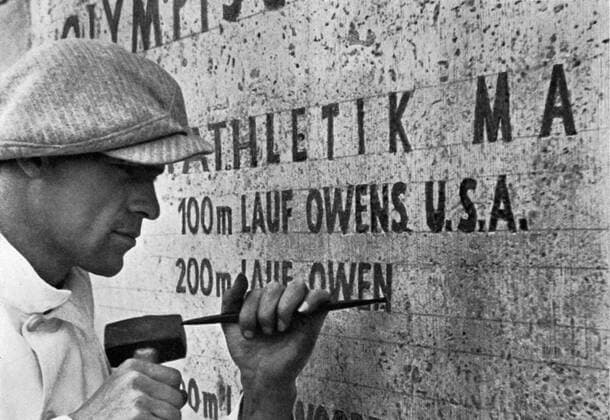 1936 Olympics, Berlin - The names of the Olympic winners being engraved on stone (Die Namen der Olympia-Sieger wurden in den Stein zu beiden Sciten des Marathontores eingemeisselt und mit Blei ausgegossen.) Â  UnitedArchives00927309