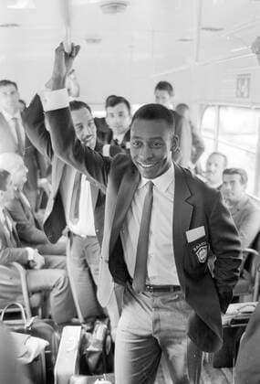 Brazilian football star, Pele, is photographed before they went to Glasgow to play the Scotland team prior to the World Cup in England. 22nd June 1966  UnitedArchives01029539