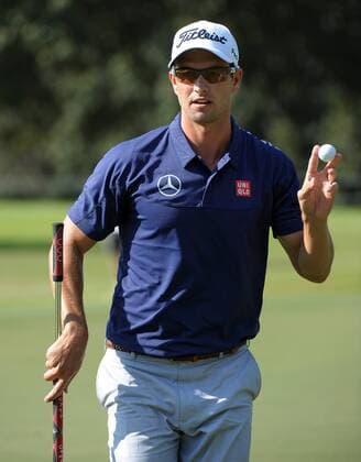 Adam Scott holes out on 14 during the second round of the PGA Golf Herren Tour Championship on September 20, 2013 at East Lake Golf Club in Atlanta. Scott posted a 1-under par 69 and is four strokes behind leader Henrik Stenson.  AJP2013092021
