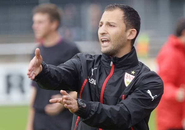 Stuttgart , Fußball B-Junioren Bundesliga U 17 VFB Stuttgart vs. FSV Mainz Trainer Domenico Tedesco ( VFB )
