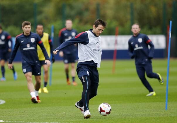 England s Frank Lampard during training England Training - World Cup Qualifier - London - England -14 10 2013 - Pic David Klein Sportimage EDITORIAL USE ONLY. No use with unauthorised audio, video, data, fixture lists, club league logos or live services. Online in-match use limited to 120 images, no video emulation. No use in betting, games or single club league player publications.