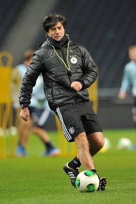 Fußball Abschlusstraining Deutschland am 14.10.2013 in der Friends Arena in Stockholm Joachim Löw ( Bundestrainer )