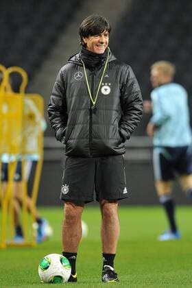 Fußball Abschlusstraining Deutschland am 14.10.2013 in der Friends Arena in Stockholm Joachim Löw ( Bundestrainer )