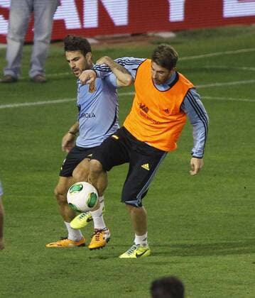 Spain s national team training session. In this picture, Cesc Fabregas and Sergio Ramos. xPABLOGARCIAx 