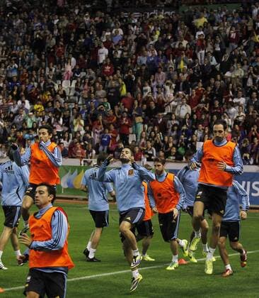 Spain s national team training session. In this picture, Jesus Navas, Isco and Juanfran. xPABLOGARCIAx 