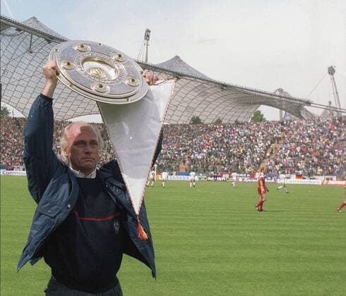Fußball, FC Bayern München, Deutscher Meister 1987 FC BAYERN MÜNCHEN Deutscher Meister , 17.06.1987 Trainer Udo Lattek FC Bayern München 98861838