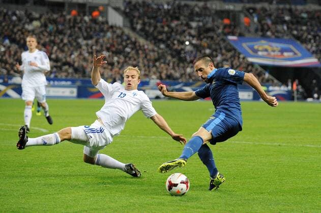 Franck Ribery (France) Kari Arkivuo (Finlande) FOOTBALL : France vs Finlande- Quaifications CM2014 - 15 10 2013 N.LeGouic FEP Panoramic 