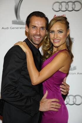 Sven Hannawald mit Freundin Alena Gerber Audi Generation Award 2013 Bayerischer Hot Preis, Ehrung, Auszeichnung München 19.10.2013