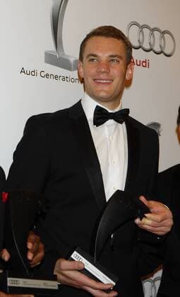Manuel Neuer Preisträger Audi Generation Award 2013 Bayerischer Hot Preis, Ehrung, Auszeichnung München 19.10.2013