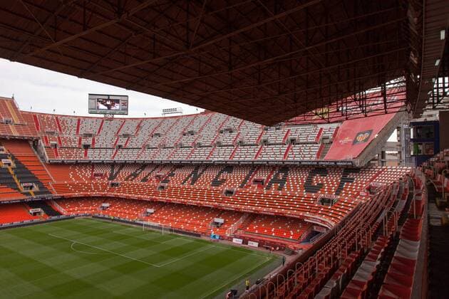 Fußball, Stadiongeschichte FC Valencia VALENCIA - SPAIN - OCTOBER 15 - New Mestalla Stadium image during the La Liga BBVA match Valencia CF at Mestalla stadium on October 15, 2013 in Valencia, Eastern Spain . 