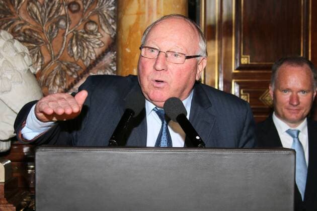 Uwe Seeler bei der Verleihung vom Uwe-Seeler-Preis 2013 im Rathaus. Hamburg, 22.10.2013 Foto:xgbrcix xFuturexImage