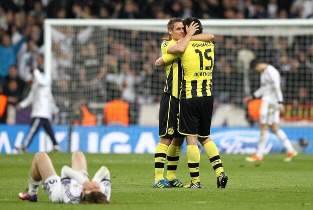Dienstag 30.04.2013, Fussball UEFA Champions League Saison 12 13 Halbfinale Rückspiel in Madrid, Real Madrid CF - BV Borussia Dortmund, Sebastian Kehl (BVB) und Mats Julian Hummels (BVB) jubeln DeFodi001