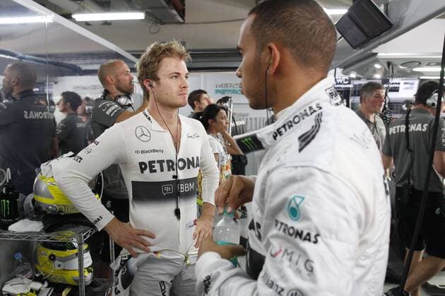 Motorsports: FIA Formula One World Championship 2013, Grand Prix of India, 9 Nico Rosberg (GER, Mercedes AMG Petronas F1 Team), 10 Lewis Hamilton (GBR, Mercedes AMG Petronas F1 Team), xHOCHxZWEIx