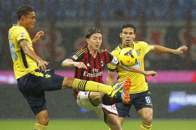 Riccardo Montolivo Milan, Hernanes (R) Lazio, Milano Serie A AC Milan - Lazio Rom MarcoxBertorello
