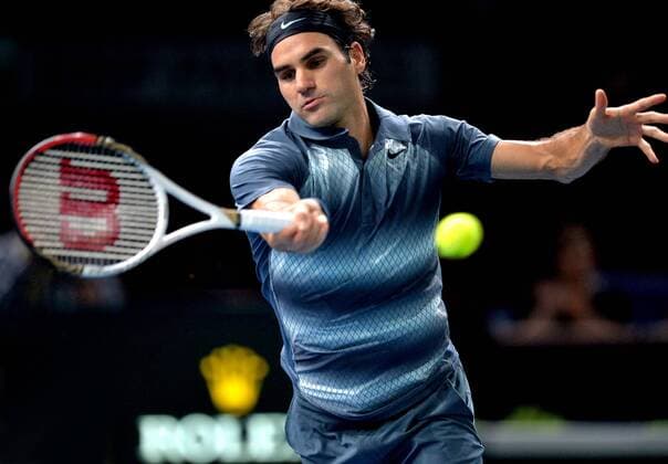 Roger Federer of Switzerland during the quarterfinal match of the BNP Paribas 2013 Masters Tennis tournament in Paris, France, on Nov. 1, 2013. (Xinhua Chen Xiaowei) (SP)FRANCE-PARIS-ATP-BNP MASTERS TENNIS 