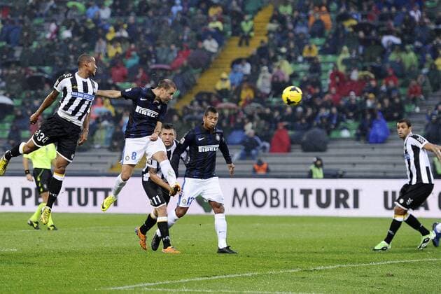 Db Udine 03 11 2013 - campionato di calcio serie A Udinese Calcio vs Inter Mailand: Tor durch Rodrigo Palacio 