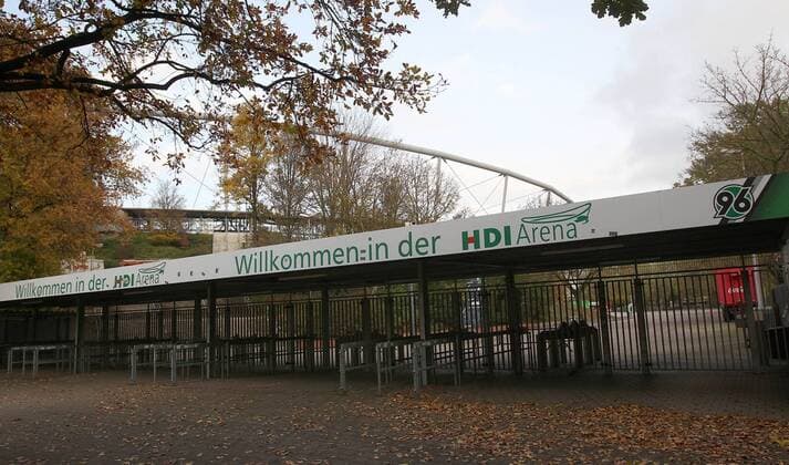 Gästeeingang der HDI Arena Hannover 96