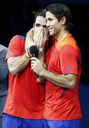 LONDON, Nov. 11, - Spanish Fernando Verdasco (R) comforts his partner David Marrero who is crying during the awarding ceremony for the Doubles Final on day 8 of the Barclays ATP Tennis Herren World Tour Finals at the O2 Arena in London, Britain, Nov. 11, 2013. (Xinhua Wang Lili) (SP)BRITAIN-LONDON-TENNIS-ATP FINALS-DAY 8-DOUBLES-FINALS 