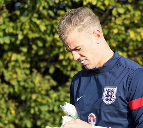 England s Joe Hart during training - England Training - London Colney - London - England -13 11 2013 - Pic David Klein Sportimage EDITORIAL USE ONLY. No use with unauthorised audio, video, data, fixture lists, club league logos or live services. Online in-match use limited to 120 images, no video emulation. No use in betting, games or single club league player publications.