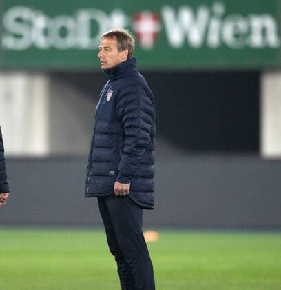 FUSSBALL - AUT vs USA, Testspiel, Vorberichte, Training WIEN,AUSTRIA,18.NOV.13 - FUSSBALL - OEFB Länderspiel, Österreich vs USA, Freundschaftsspiel, Vorberichte, Abschlusstraining Nationalteam USA. Bild zeigt Teamchef Jürgen Klinsmann (USA). 