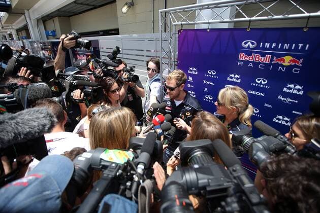 21.11.2013- Sebastian Vettel (GER) Red Bull Racing RB9 