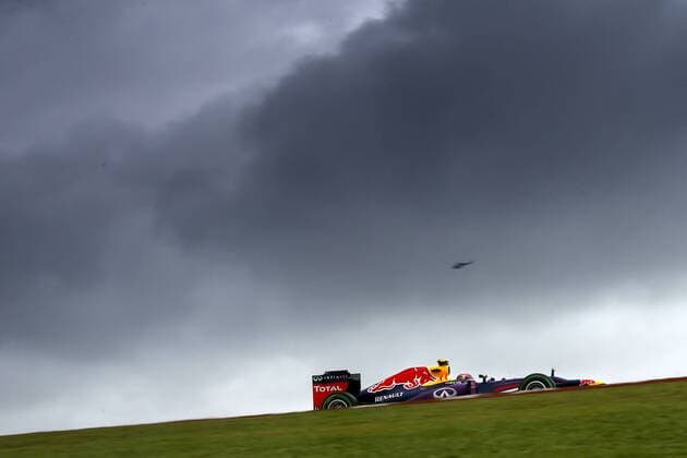 Motorsports: FIA Formula One World Championship 2013, Grand Prix of Brazil, 2 Mark Webber (AUS, Infiniti Red Bull Racing), xHOCHxZWEIx