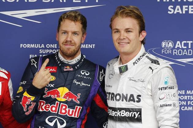 Motorsports: FIA Formula One World Championship 2013, Grand Prix of Brazil, 1 Sebastian Vettel (GER, Infiniti Red Bull Racing), 9 Nico Rosberg (GER, Mercedes AMG Petronas F1 Team), xHOCHxZWEIx