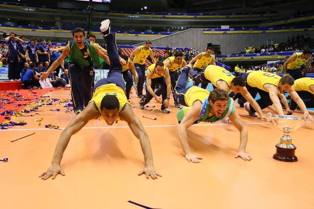 Brazil National team group, NOVEMBER 24, 2013 - Volleyball : FIVB World Grand Champions Cup men s Victory Ceremony at Tokyo Metropolitan Gymnasium, Tokyo, Japan. Noxthirdxpartyxsales  ( 20157585)