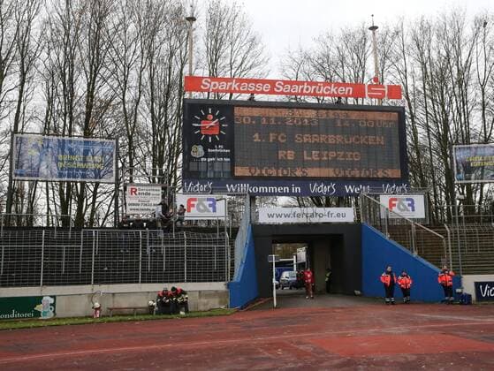 Fußball, Stadiongeschichte 1. FC Saarbrücken 1. FC Saarbrücken - Stadionanzeige -
