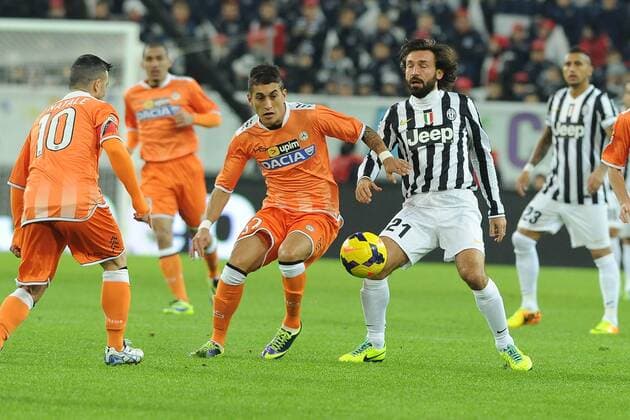 IPP20131201 Football - soccer: Serie A, Juventus Turin - Udinese Calcio, andrea pirlo e roberto pereyra xHOCHxZWEIx xItalyxPhotoxPressx 