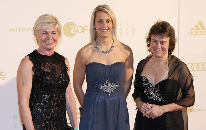 Baden-Baden , Wahl Sportler des Jahres 2013 von links: Silvia Neid Lena Goeßling Ulrike Ballweg