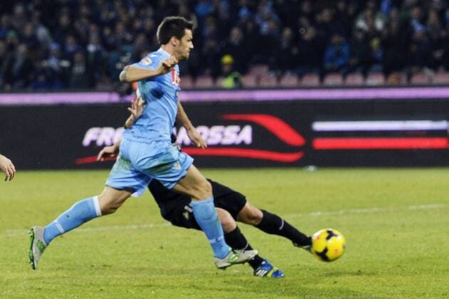 Serie A SSC Napoli - Inter Mailand gol Esteban Cambiasso 