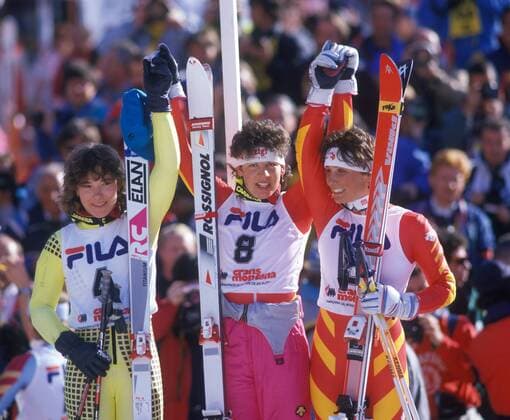 Alpine Ski WM 1987 - Siegerehrung Riesenslalom der Damen - Weltmeisterin Vreni Schneider (SUI, Mitte), Mateja Svet (YUG, li.) und Maria Walliser (SUI)