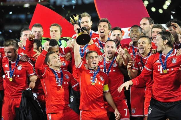 Dec. 21, 2013 - Marrakech - FC Bayern München team celebrating with his trophy after FIFA Club World Cup - Philipp Lahm (C) with, f.l.: Mario Götze, Xherdan Shaqiri, Manuel Neuer, Jan Kirchhoff, Mario Mandzukic, Franck Ribery, Diego Contento, David Alaba, Rafinha, Tom Starke, Thomas Müller, Daniel van Buyten Javi Martinez - - ZUMA FI