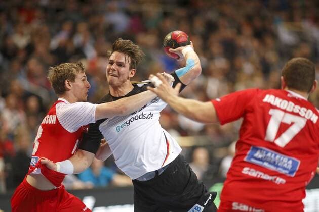 Vierländerturnier 2013 Deutschland vs Island HIER 25 Kai Häfner ( Deutschland ) kämpft sich durch