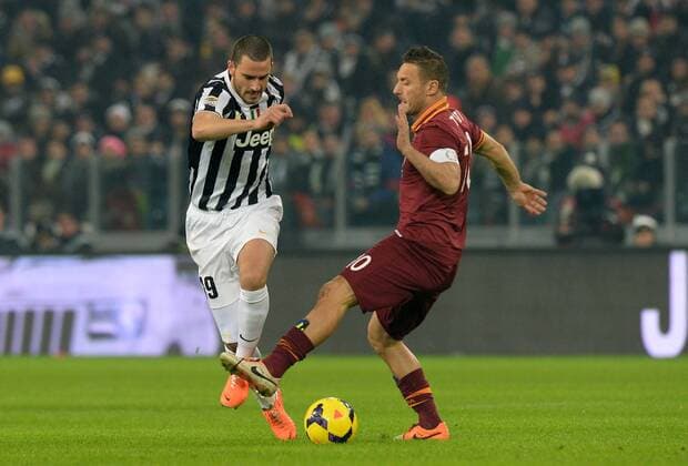 IPP20140105 Football - soccer: Serie A, Juventus Turin - AS Rom, Leonardo Bonucci, Francesco Totti xHOCHxZWEIx xItalyxPhotoxPressx 