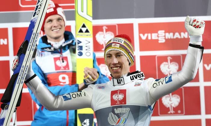 SKI NORDISCH - FIS WC Bischofshofen, Vierschanzentournee BISCHOFSHOFEN,AUSTRIA,06.JAN.14 - SKI NORDISCH, SKISPRINGEN - FIS Weltcup der Herren, Vierschanzen-Tournee, Siegerehrung. Bild zeigt den Jubel von Thomas Diethart (AUT). Keywords: Gesamtsieg. 