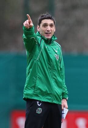 06.01.2014, Hannover Fussball, Fußball, Bundesliga Saison 2013 - 2014, Hannover 96, Training, Trainer Tayfun Korkut