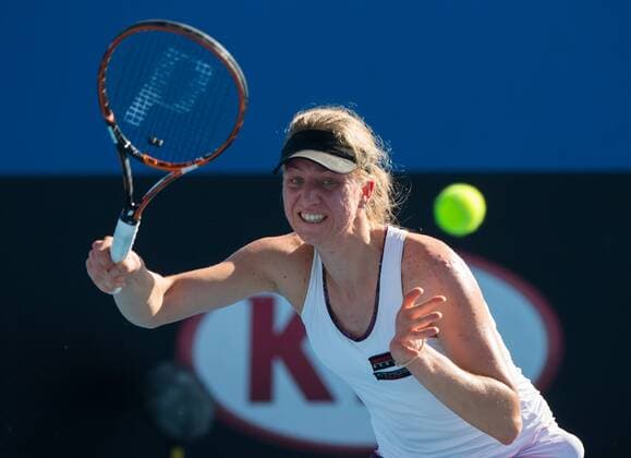 Australian Open 2013, Melbourne Park,ITF Grand Slam Tennis Tournament, Mona Barthel(GER),Aktion,Einzelbild,Halbkoerper,Querformat,
