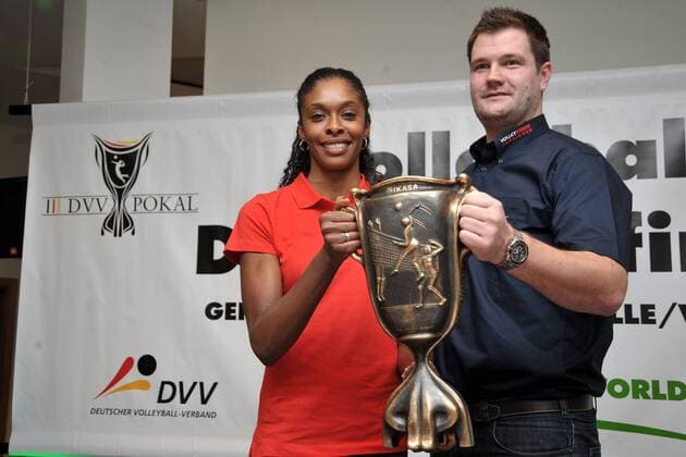 13-01-2014 pmk MV100276 Volleyball Damen Volleyball Herren DVV-Pokalfinale 2014 Pressekonferenz Cristina ALVES OLIVEIRA FERREIRA Vilsbiburg Sebastian LEIPOLD -Trainer- VolleyStars Thüringen