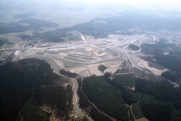 Der neue Nürburgring: Übersicht aus der Luft