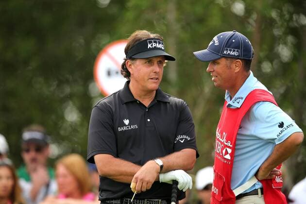 GOLF - HSBC Golf Championship ABU DHABI,VEREINIGTE ARABISCHE EMIRATE,19.JAN.14 - DIVERS, GOLF - European Tour, HSBC Golf Championship, Abu Dhabi GC. Bild zeigt Phil Mickelson (USA) und Caddie Jim Mackay. 