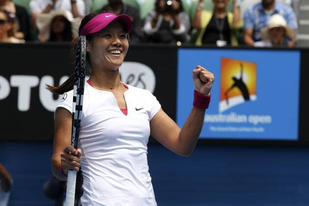 (140121) -- MELBOURNE, Jan. 21, 2014 (Xinhua) -- Li Na of China celebrates after winning the women s singles quarterfinals against Flavia Pennetta of Italy at 2014 Australian Open tennis tournament in Melbourne, Australia, Jan. 21, 2014. . (Xinhua Jin Linpeng) (SP)AUSTRALIA-MELBOURNE-TENNIS-LI NA-PENNETTA 