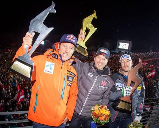 25.01.2014, Streif, Kitzbühel, AUT, FIS Ski Weltcup, Abfahrt Herren, Siegerehrung, im Bild vl. zweiter Aksel Lund Svindal (NOR), Sieger Hannes Reichelt (AUT) und dritter Bode Miller (USA) fl. second placed Aksel Lund Svindal of Norway, Winner Hannes Reichelt of Austria and third placed Bode Miller of the USA during the Winners Award Ceremony of the mens downhill of Kitzbühel FIS Ski Alpine World Cup at the Streif Course in Kitzbühel, Austria on 2014 01 25. EP_fei